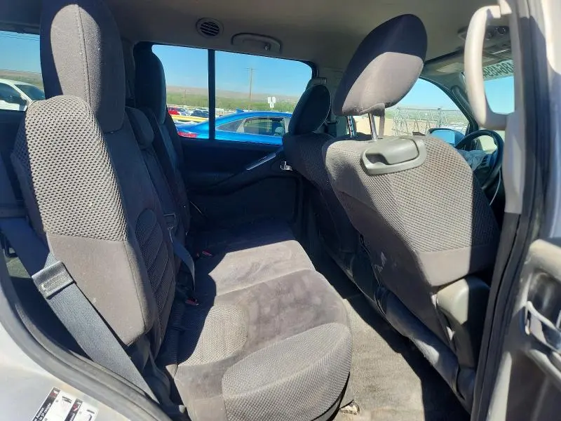 2012 NISSAN PATHFINDER S  