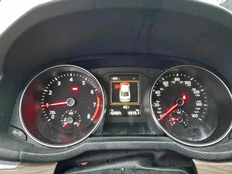 2017 VOLKSWAGEN PASSAT SE  