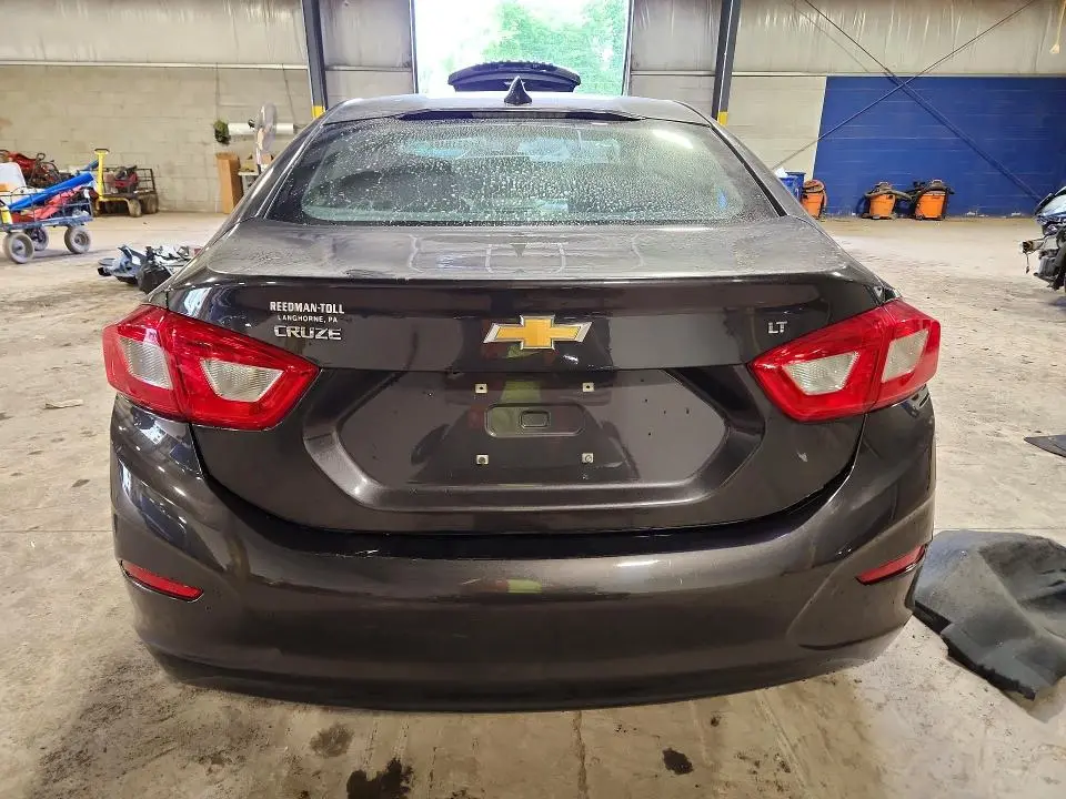 2017 CHEVROLET CRUZE LT  