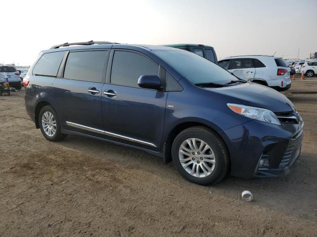 2019 TOYOTA SIENNA XLE