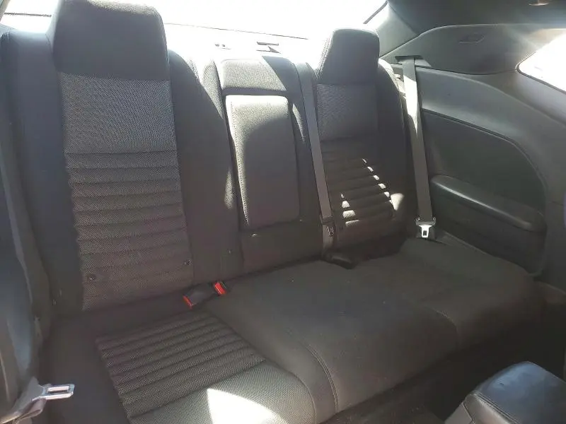 2013 DODGE CHALLENGER SXT  