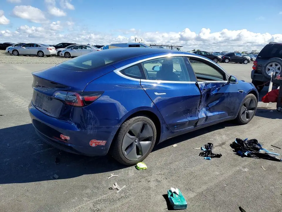 2018 TESLA MODEL 3   