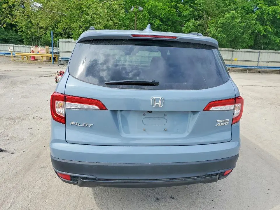 2022 HONDA PILOT SE  