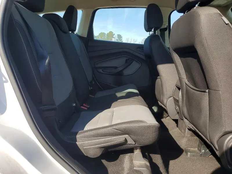 2017 FORD ESCAPE S  
