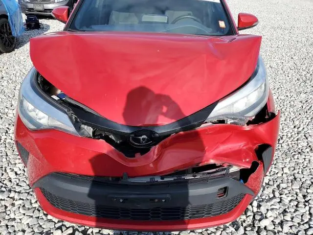 2021 TOYOTA C-HR XLE  
