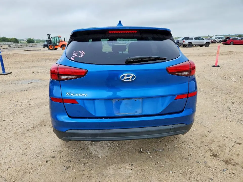 2020 HYUNDAI TUCSON SE  