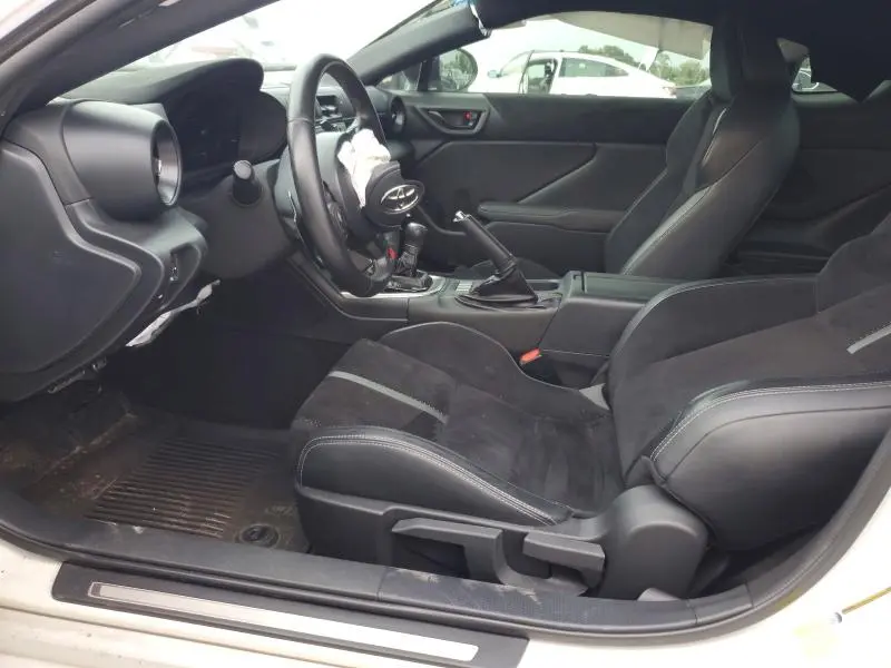 2023 TOYOTA GR 86 PREMIUM  