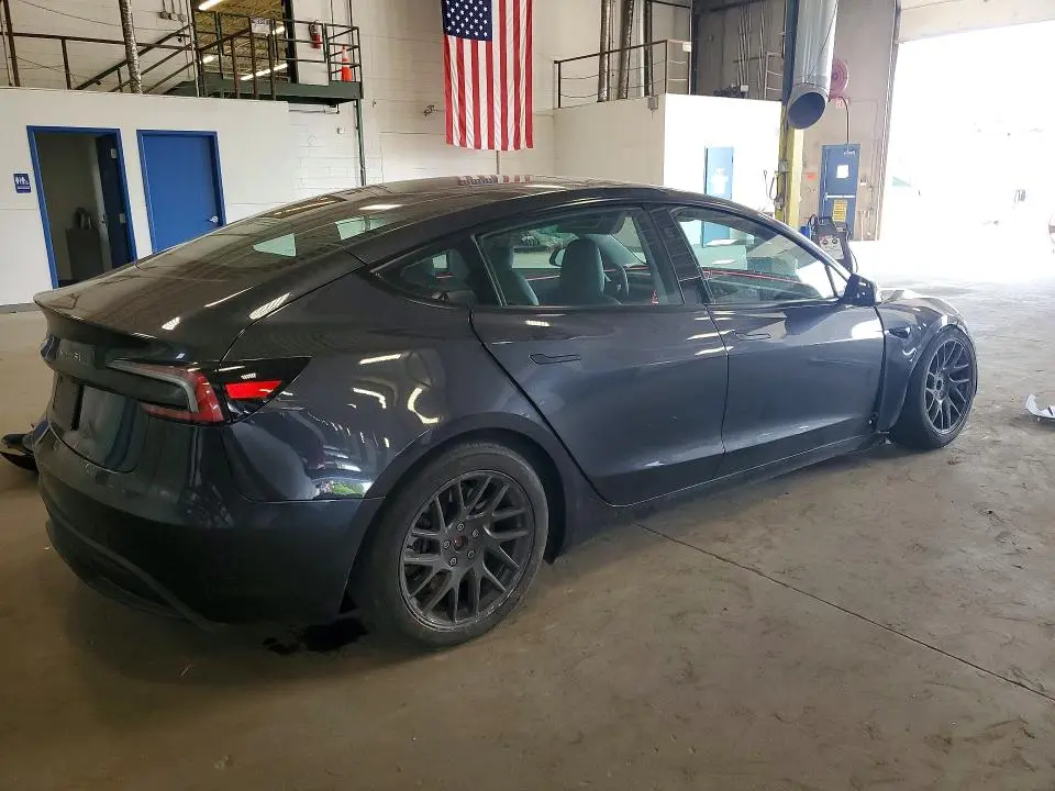 2024 TESLA MODEL 3   