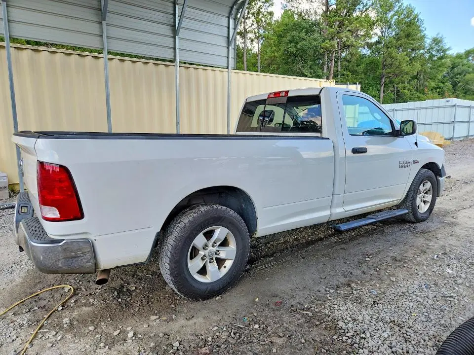 2015 RAM 1500 ST  