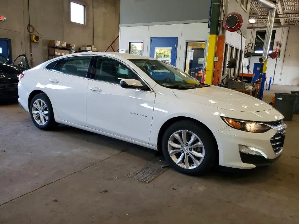 2021 CHEVROLET MALIBU LT  