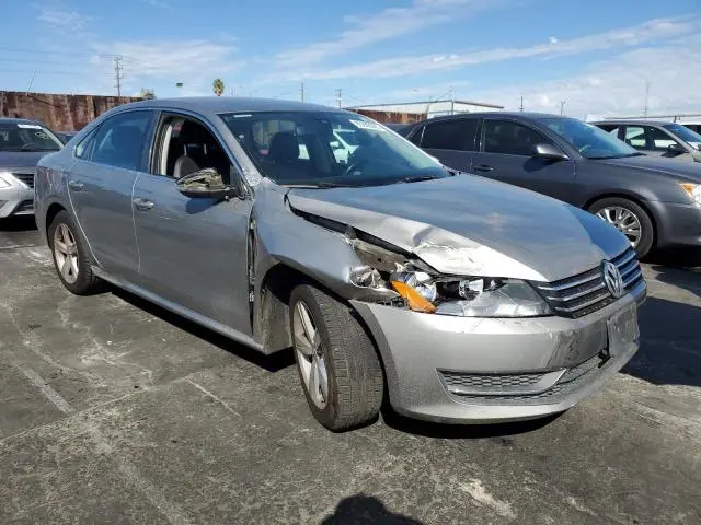 2012 VOLKSWAGEN PASSAT SE