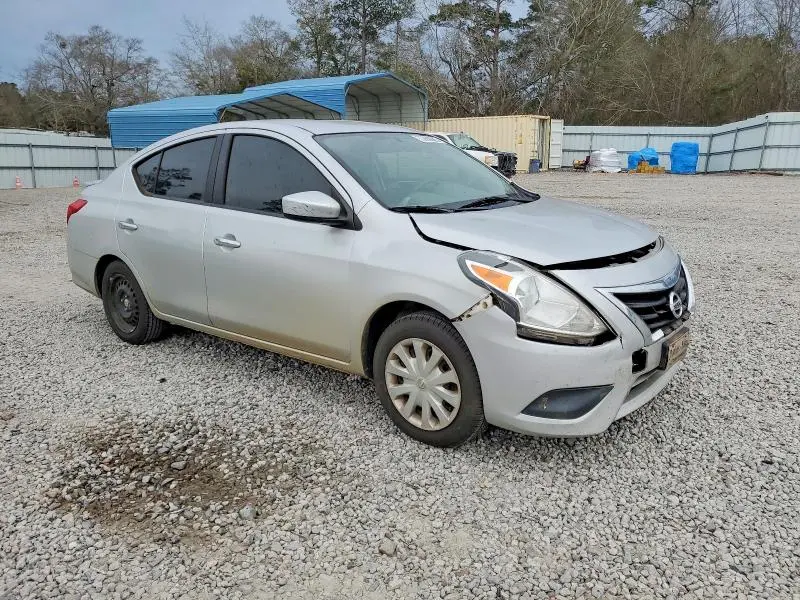 2019 NISSAN VERSA S  