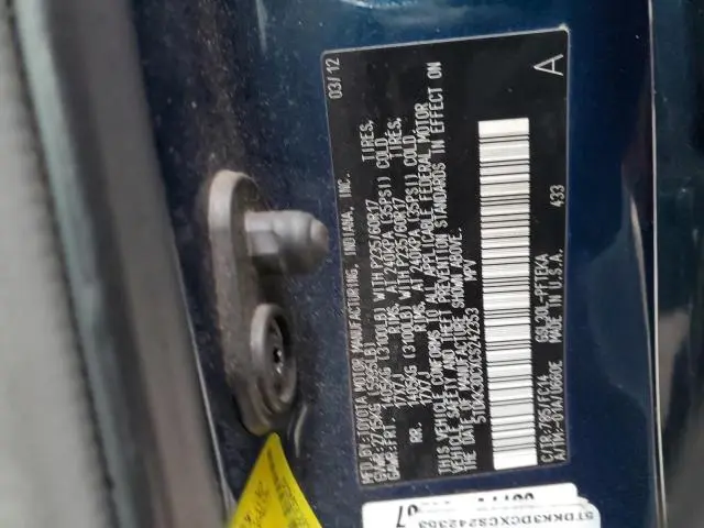 2012 TOYOTA SIENNA LE