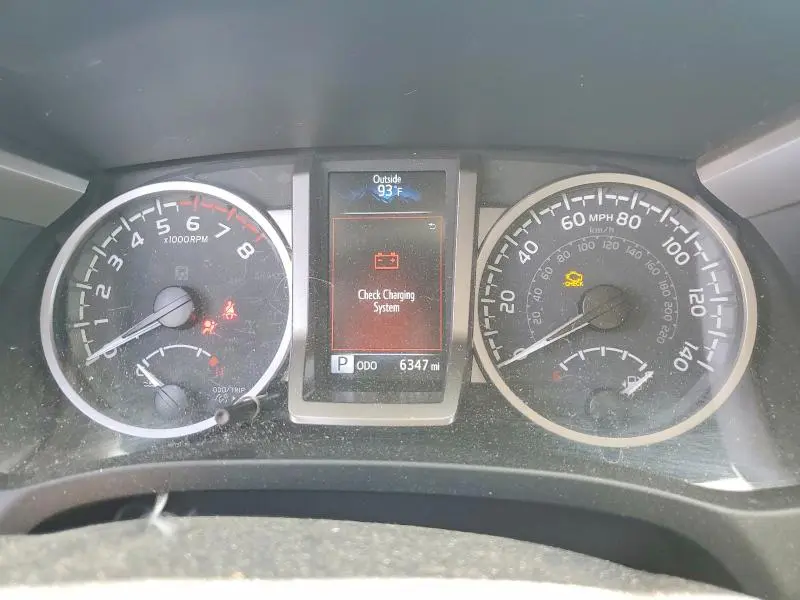 2022 TOYOTA TACOMA SR5  