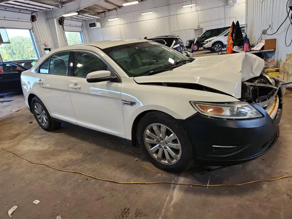 2010 FORD TAURUS SEL  