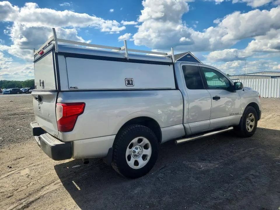 2017 NISSAN TITAN S  