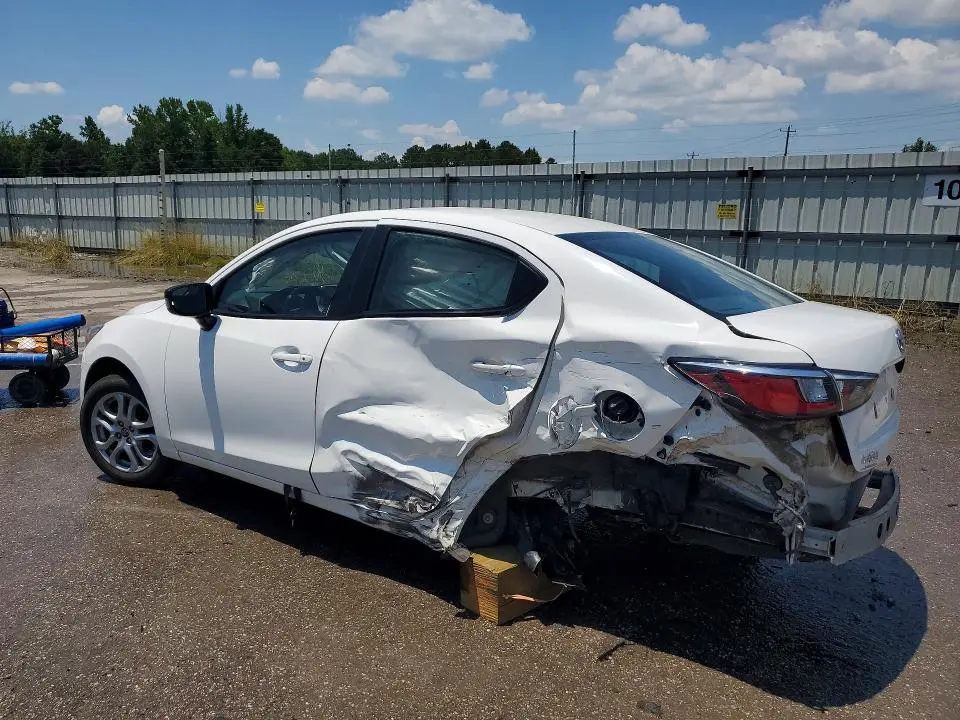 2017 TOYOTA YARIS IA BASE  