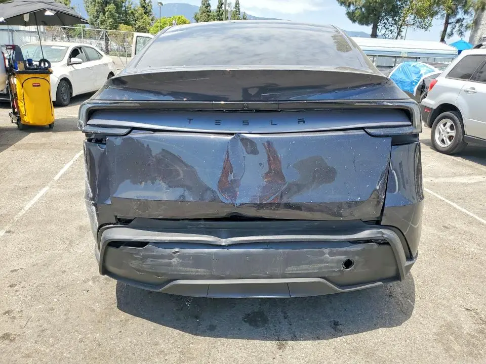 2026 TESLA MODEL Y   
