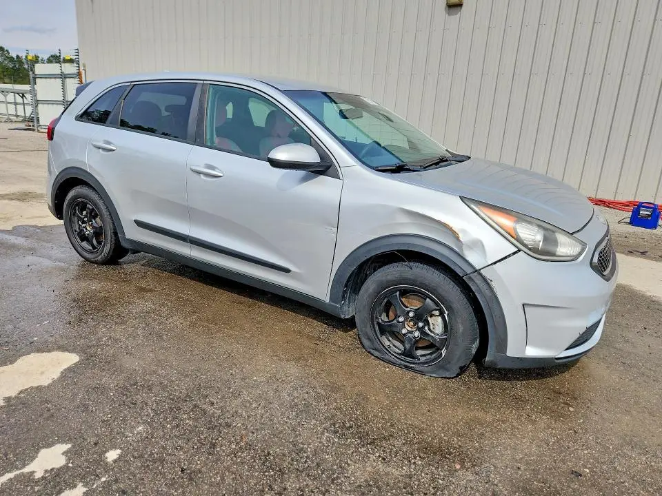2017 KIA NIRO   