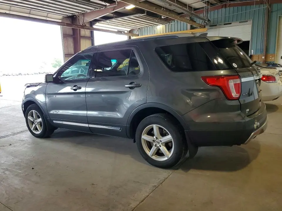 2017 FORD EXPLORER XLT  