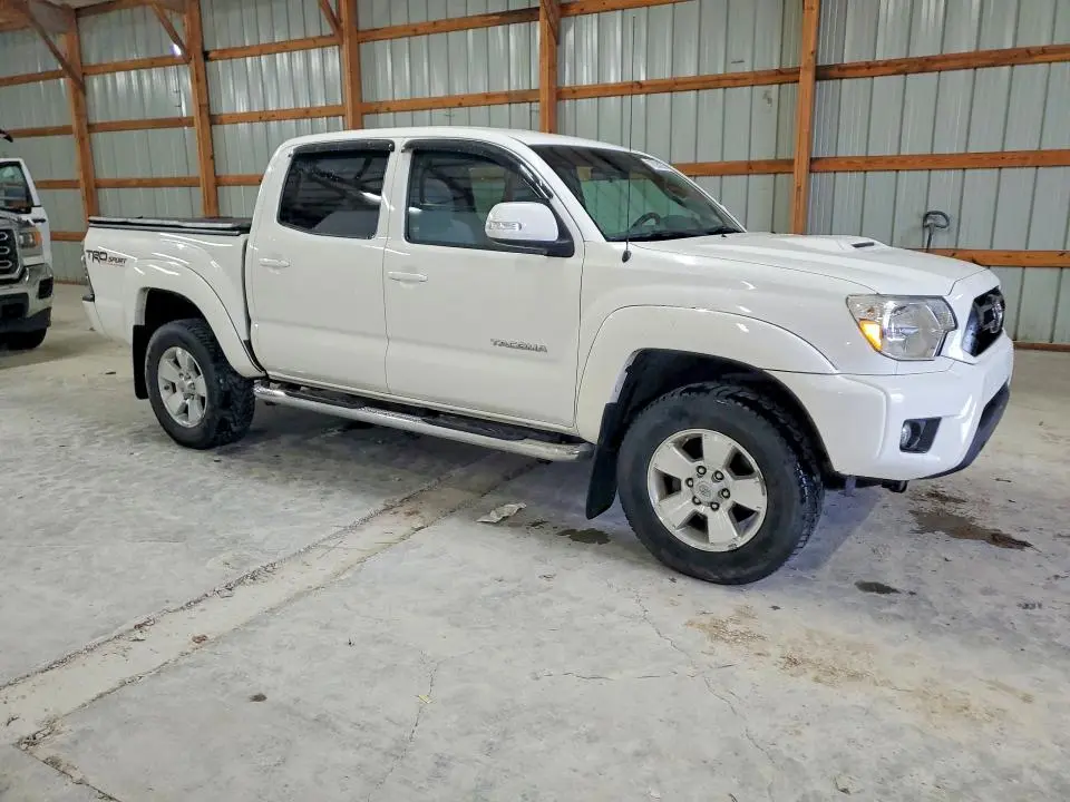 2015 TOYOTA TACOMA V6  