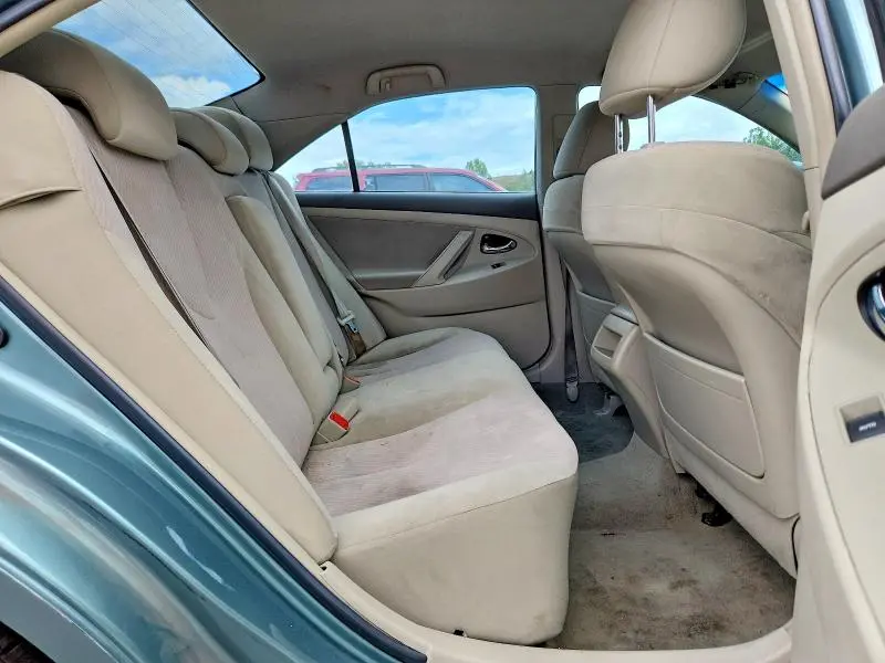 2011 TOYOTA CAMRY LE  