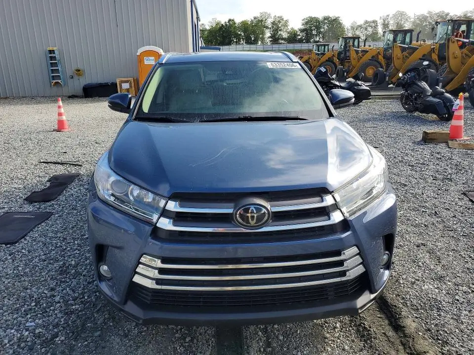2017 TOYOTA HIGHLANDER LIMITED  