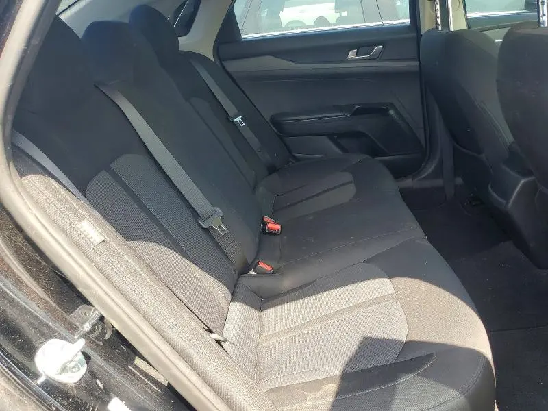 2021 KIA K5 LX  