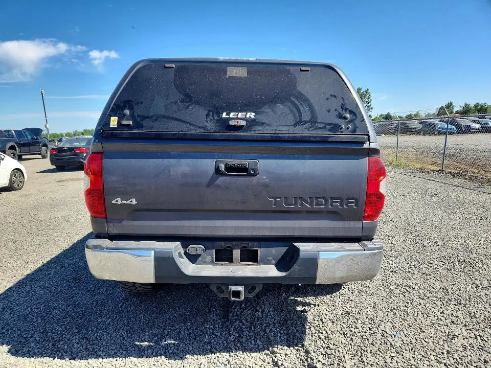 2014 TOYOTA TUNDRA CREWMAX SR5  