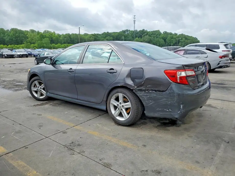 2014 TOYOTA CAMRY SE  