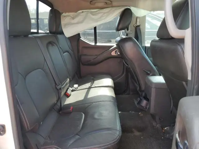 2015 NISSAN FRONTIER S  