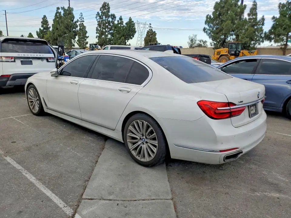 2016 BMW 750 XI  