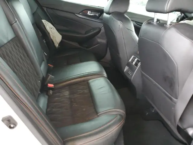 2021 NISSAN MAXIMA SR  