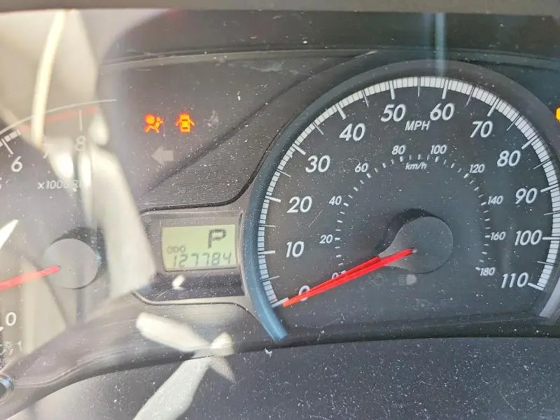 2013 TOYOTA SIENNA LE  