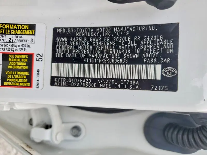 2019 TOYOTA CAMRY SE  