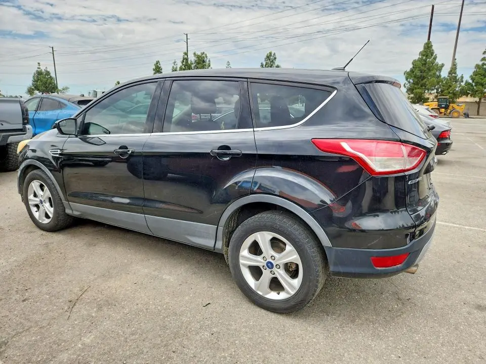 2016 FORD ESCAPE SE  