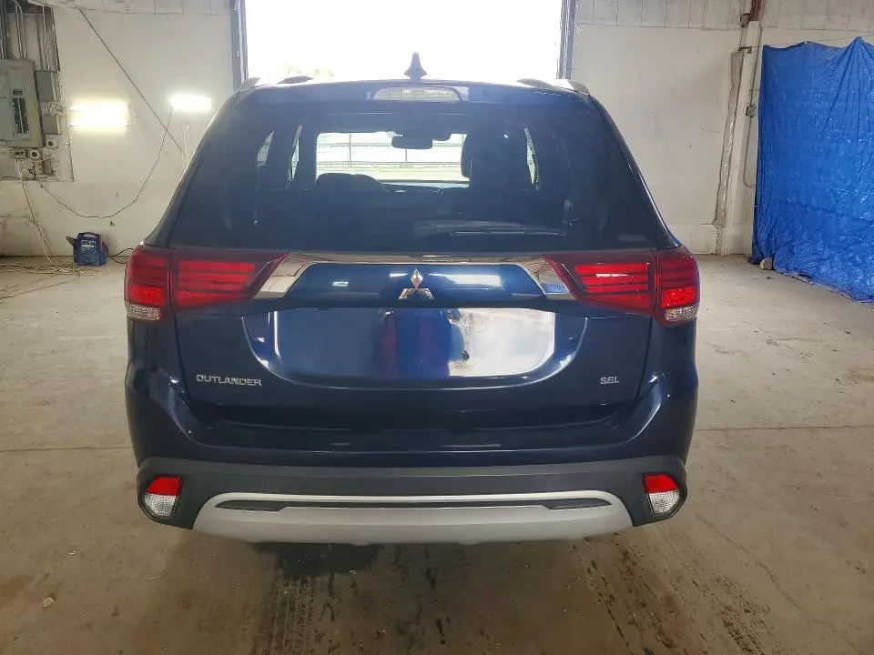 2020 MITSUBISHI OUTLANDER SE  