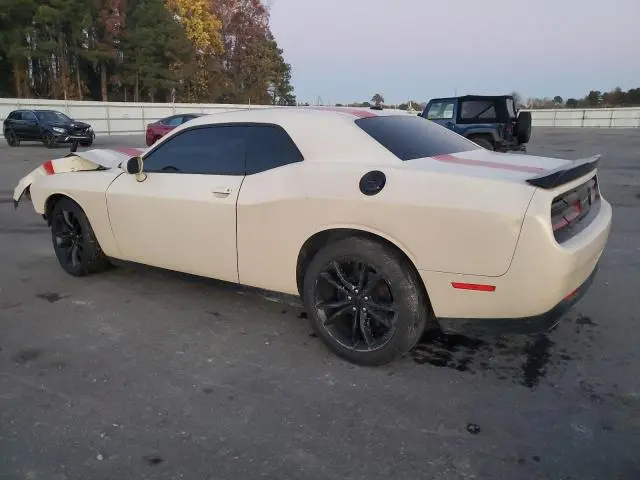 2016 DODGE CHALLENGER SXT  
