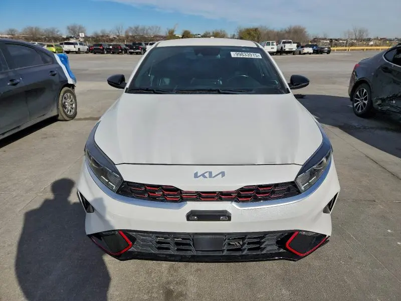 2023 KIA FORTE GT LINE  