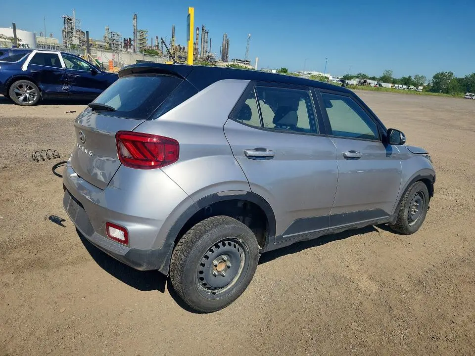 2023 HYUNDAI VENUE SE  