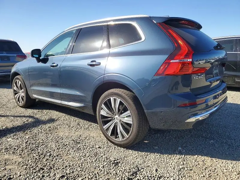 2023 VOLVO XC60 PLUS  