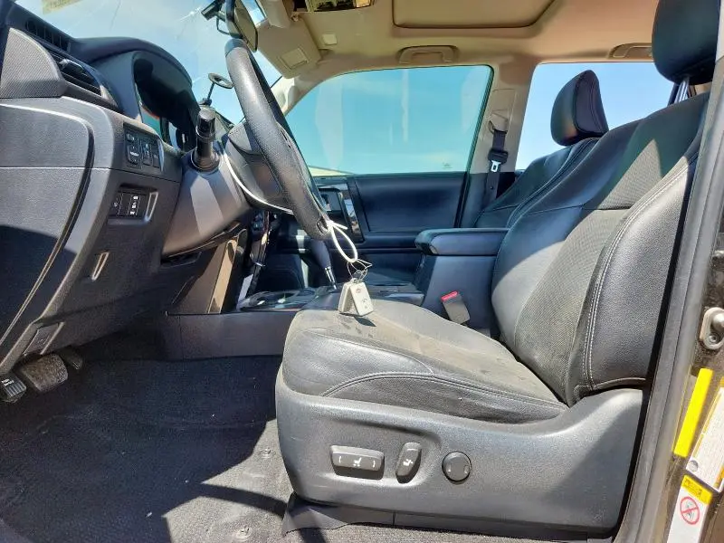 2019 TOYOTA 4RUNNER SR5  