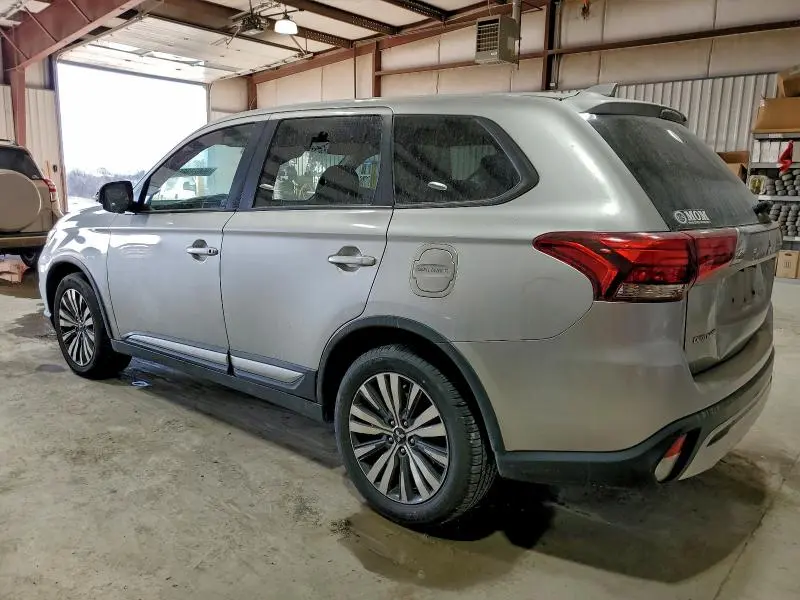 2020 MITSUBISHI OUTLANDER SE  