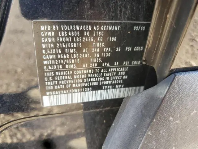 2013 VOLKSWAGEN TIGUAN S  