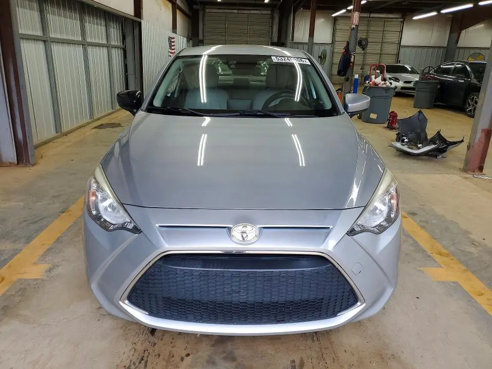 2019 TOYOTA YARIS L  