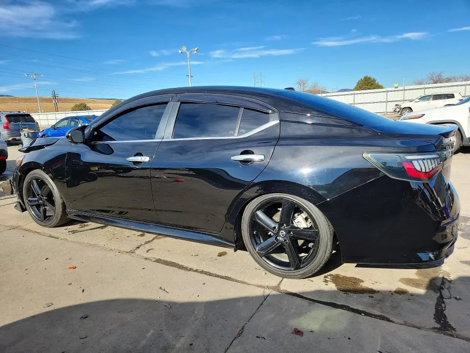 2022 NISSAN SENTRA SR  