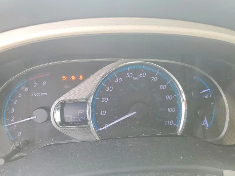 2014 TOYOTA SIENNA XLE 8-PASSENGER  