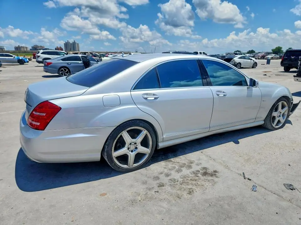 2012 MERCEDES-BENZ S 550  