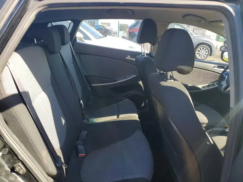 2012 HYUNDAI ACCENT GLS  