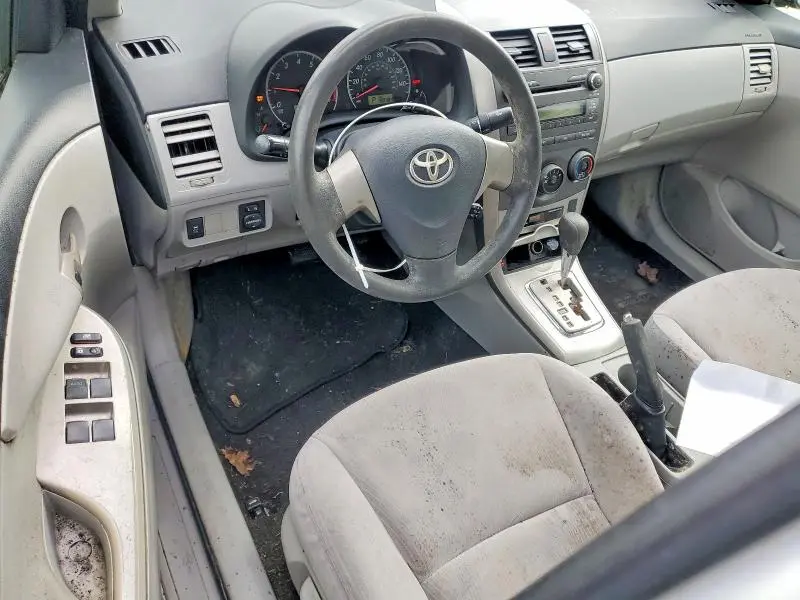 2011 TOYOTA COROLLA LE  